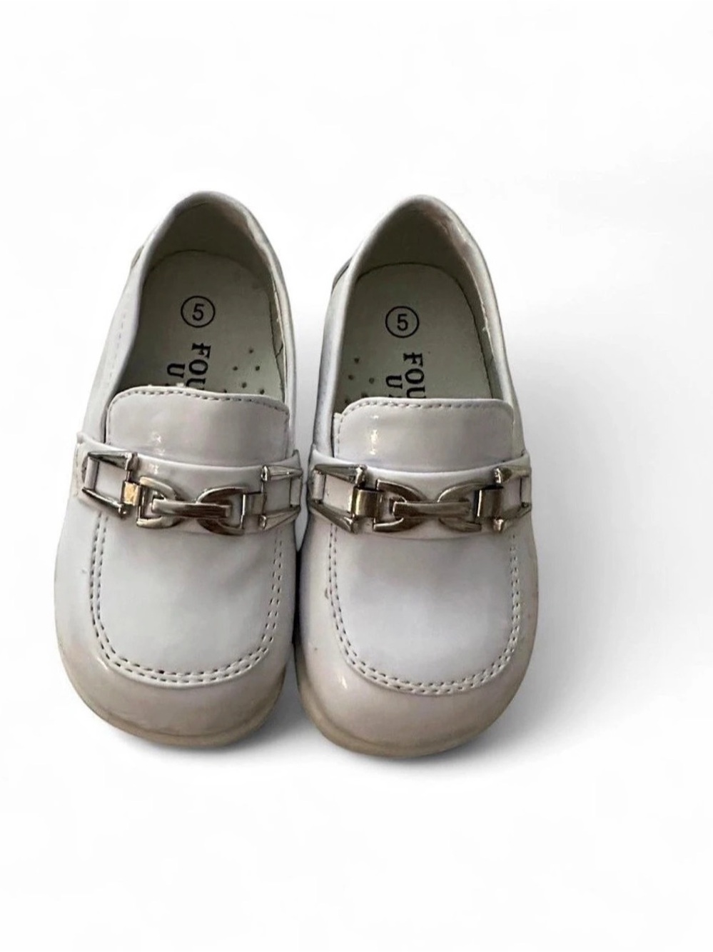 FOUGER Toddler Girls Size 5 White Buckle Loafers